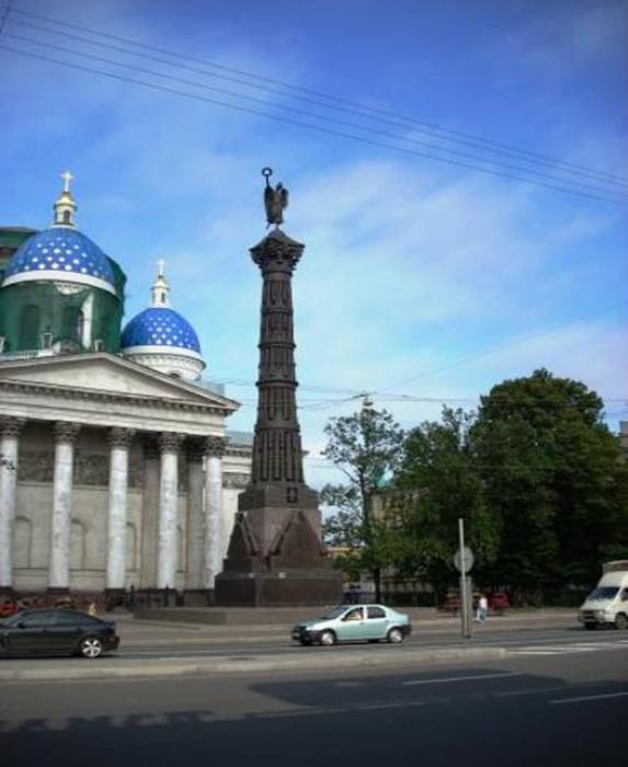 kolonna slavy pamjatnik 1233 &Kcy;&ocy;&lcy;&ocy;&ncy;&ncy;&acy; &Scy;&lcy;&acy;&vcy;&ycy;, &pcy;&acy;&mcy;&yacy;&tcy;&ncy;&icy;&kcy;